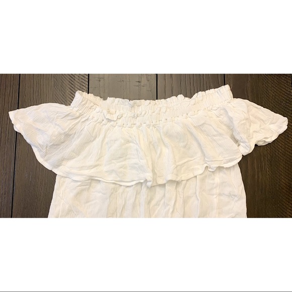 EXPRESS- Off The Shoulder🤍 - Picture 3 of 4